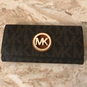 Michael Kors MK Wallet